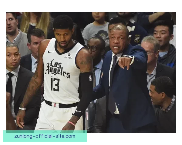 里弗斯：快船应优先退役麦卡杜和小乔丹球衣
