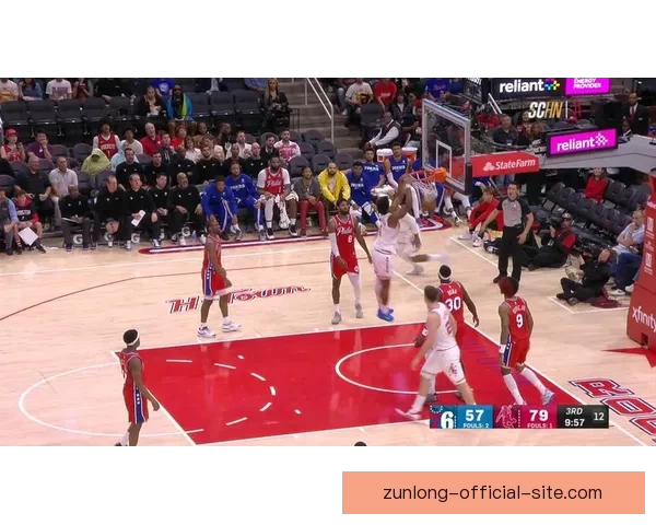 阿门:队友风车扣篮得9分 我也要秀出更炫酷的扣篮动作 阿门:队友风车扣篮得9分 我也要秀出更炫酷的扣篮动作